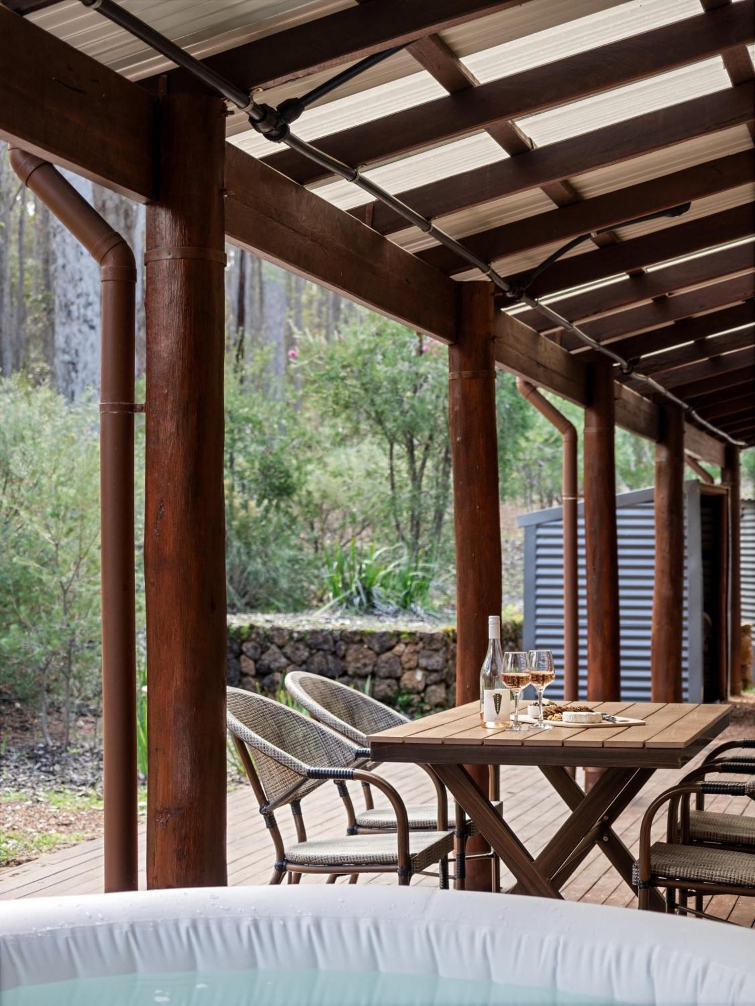 Jarrah Grove Forest Retreat - Adults Only Luxury Chalet Rosa Glen Exterior foto